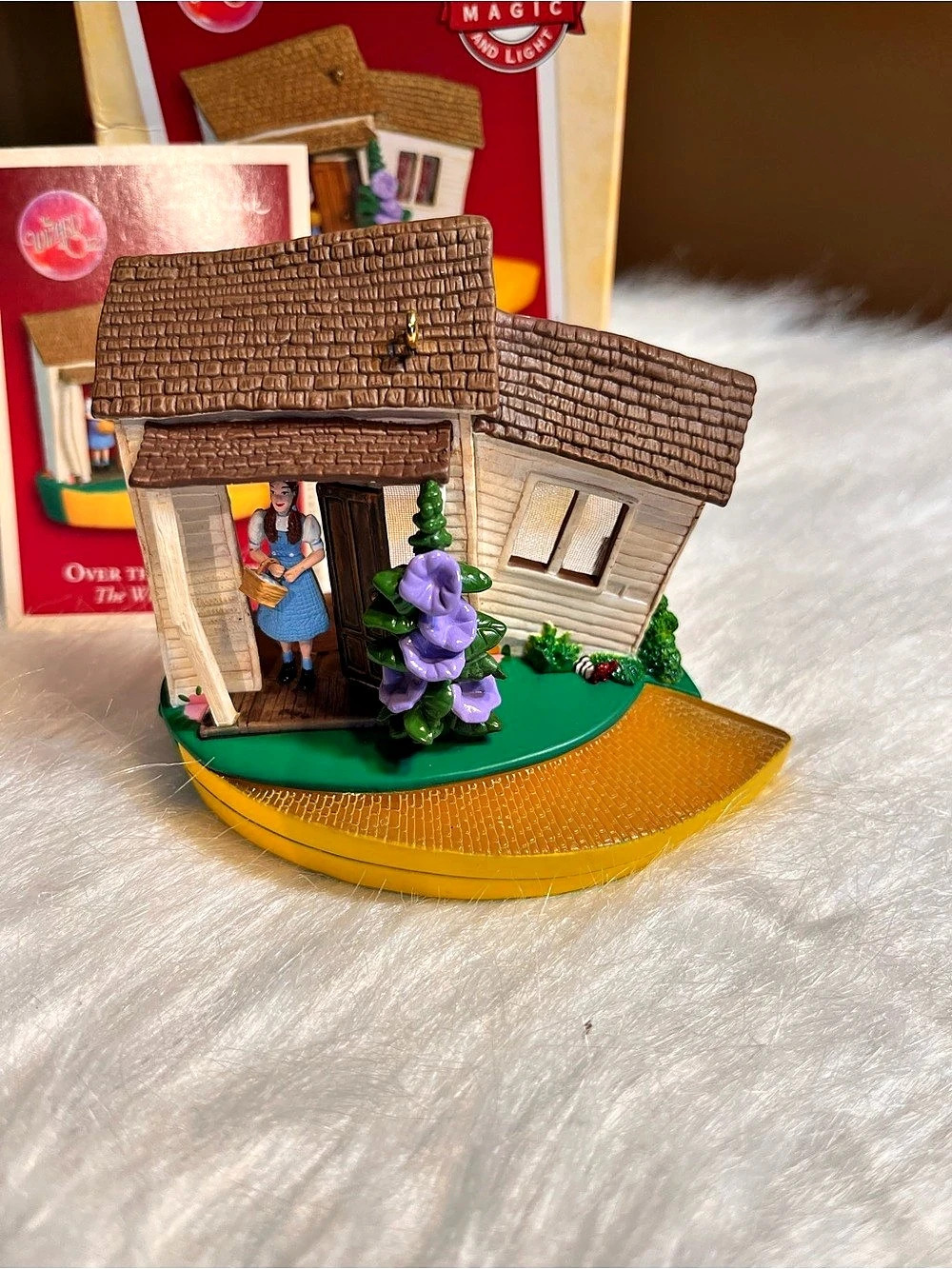 Hallmark Over The Rainbow - The Wizard of Oz Ornament